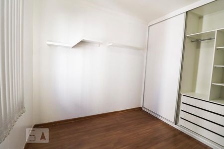 Quarto 2 de apartamento para alugar com 3 quartos, 61m² em Vila dos Alpes, Goiânia