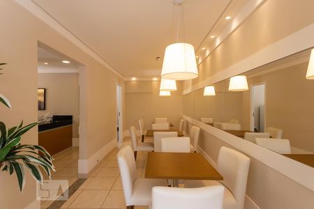 Apartamento para alugar com 70m², 3 quartos e 1 vaga Apartamento para alugar com 70m², 3 quartos e 1 vagaÁrea comum - Salão de festas