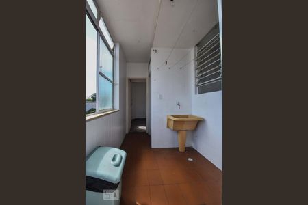 Apartamento à venda com 90m², 3 quartos e sem vagaLavanderia