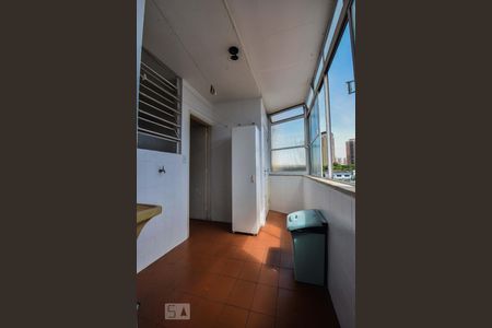 Apartamento à venda com 90m², 3 quartos e sem vagaLavanderia