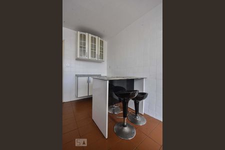 Apartamento à venda com 90m², 3 quartos e sem vagaCozinha