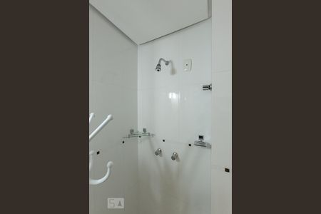 Apartamento à venda com 63m², 2 quartos e 2 vagasBanheiro do Corredor