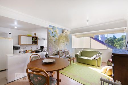 Sala de apartamento à venda com 2 quartos, 63m² em Jardim Botânico, Porto Alegre