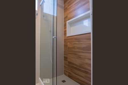 Banheiro de apartamento para alugar com 1 quarto, 40m² em Santa Teresa, Rio de Janeiro