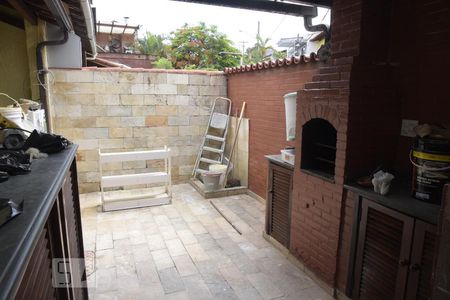 Casa de condomínio à venda com 112m², 2 quartos e 3 vagasChurrasqueira