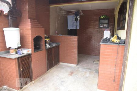 Casa de condomínio à venda com 112m², 2 quartos e 3 vagasChurrasqueira