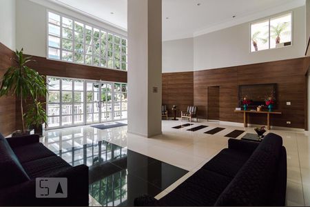 Apartamento para alugar com 60m², 2 quartos e 2 vagasHall social