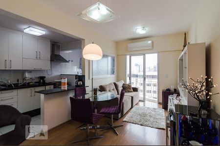 Apartamento para alugar com 60m², 2 quartos e 2 vagasSala