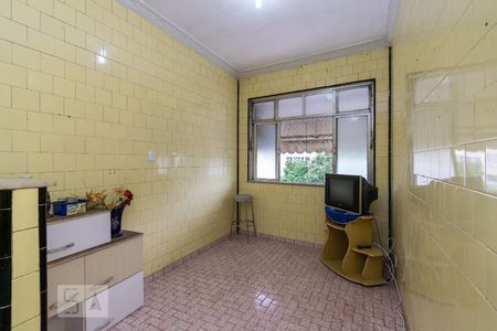 Apartamento à venda com 106m², 2 quartos e sem vaga Apartamento à venda com 106m², 2 quartos e sem vagaCozinha
