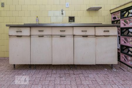 Apartamento à venda com 106m², 2 quartos e sem vaga Apartamento à venda com 106m², 2 quartos e sem vagaCozinha - Armários