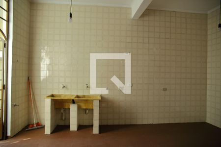 Área de Serviço de casa para alugar com 2 quartos, 183m² em Jardim do Mar, São Bernardo do Campo