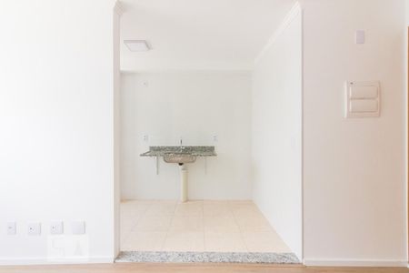 Cozinha de apartamento para alugar com 2 quartos, 43m² em Jardim Iris, São Paulo
