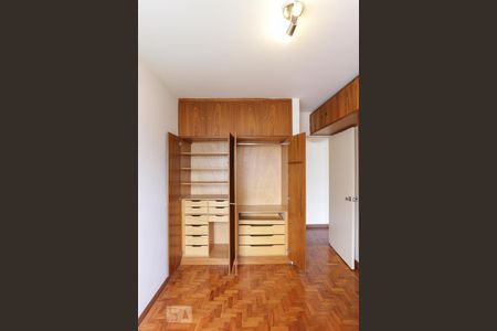 Quarto 02 de apartamento para alugar com 3 quartos, 95m² em Jardim Paulista, São Paulo
