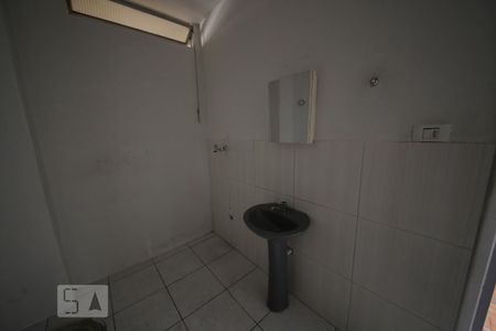 Banheiro de apartamento para alugar com 1 quarto, 36m² em Fonseca, Niterói