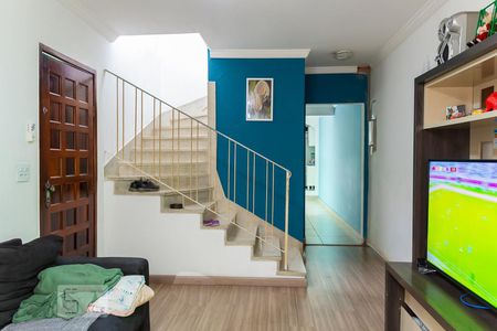 Sala de casa para alugar com 3 quartos, 120m² em Conjunto Residencial Jardim Canaã, São Paulo