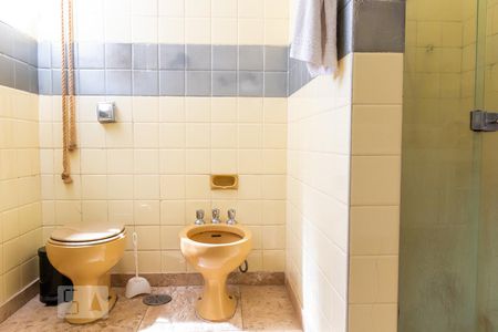 Apartamento à venda com 220m², 3 quartos e 2 vagasBanheiro suite