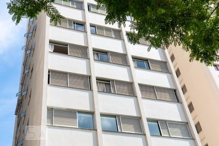 Apartamento à venda com 220m², 3 quartos e 2 vagasFachada