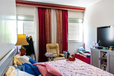 Apartamento à venda com 220m², 3 quartos e 2 vagasSuite