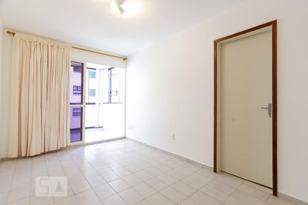 SALA de apartamento para alugar com 2 quartos, 68m² em Asa Norte, Brasília