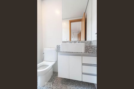 Apartamento para alugar com 68m², 2 quartos e 2 vagasBanheiro da suíte 1