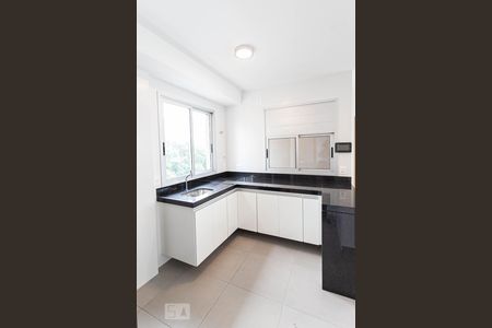 Apartamento para alugar com 68m², 2 quartos e 2 vagasCozinha