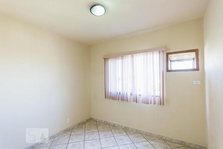 Quarto 1 de apartamento para alugar com 2 quartos, 65m² em Taquara, Rio de Janeiro