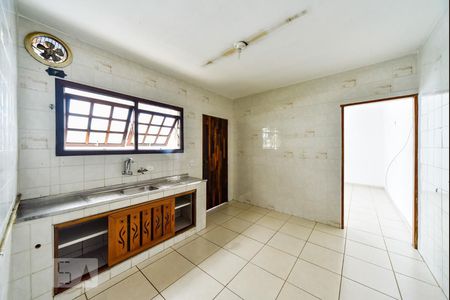 Casa à venda com 100m², 2 quartos e 1 vaga Casa à venda com 100m², 2 quartos e 1 vagaCozinha
