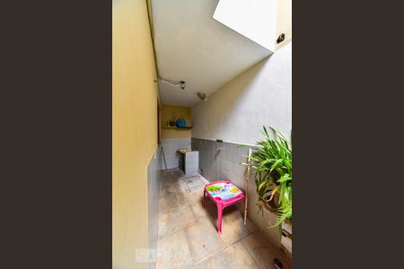 Casa à venda com 100m², 2 quartos e 1 vaga Casa à venda com 100m², 2 quartos e 1 vagaÁrea de Serviço / Comum