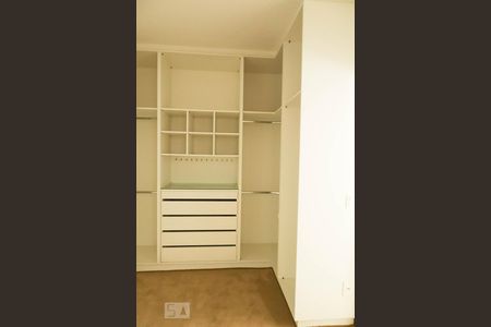 Casa à venda com 342m², 3 quartos e 4 vagas