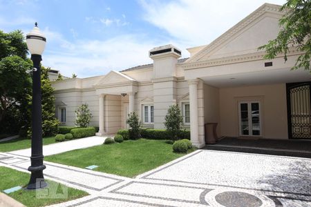 Casa à venda com 342m², 3 quartos e 4 vagas