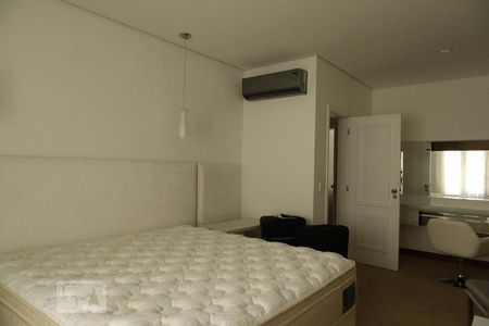 Casa à venda com 342m², 3 quartos e 4 vagas