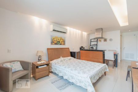 Quarto de kitnet/studio para alugar com 1 quarto, 32m² em Centro, Rio de Janeiro