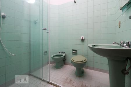 Banheiro de apartamento para alugar com 2 quartos, 100m² em Chácara Santo Antônio (zona Sul), São Paulo