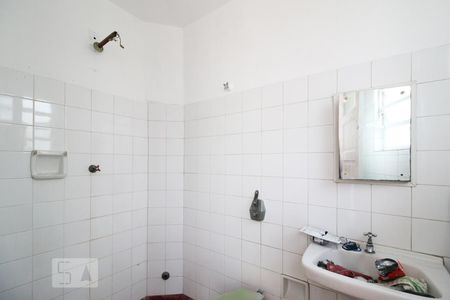 Apartamento para alugar com 100m², 2 quartos e sem vaga Apartamento para alugar com 100m², 2 quartos e sem vagaBanheiro de Serviço