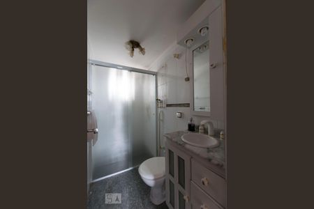 Banheiro de apartamento à venda com 2 quartos, 50m² em Vila Vermelha, São Paulo