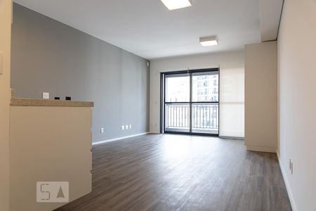 Sala / Quarto de kitnet/studio para alugar com 1 quarto, 34m² em Bela Vista, São Paulo
