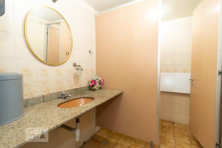 Apartamento à venda com 70m², 3 quartos e 1 vagaSalao de Festa banheiro