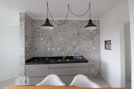 Cozinha de apartamento para alugar com 2 quartos, 58m² em Jardim Íris, São Paulo