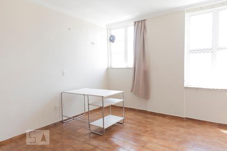 Quarto (Piso Superior) de apartamento para alugar com 1 quarto, 49m² em Setor Central, Goiânia