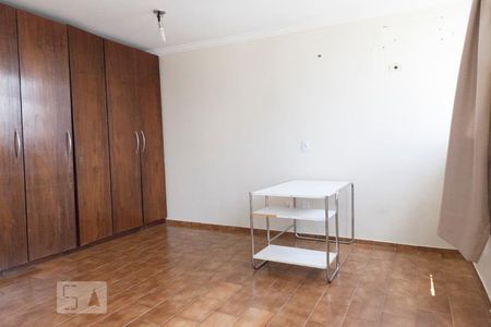Quarto (Piso Superior) de apartamento para alugar com 1 quarto, 49m² em Setor Central, Goiânia
