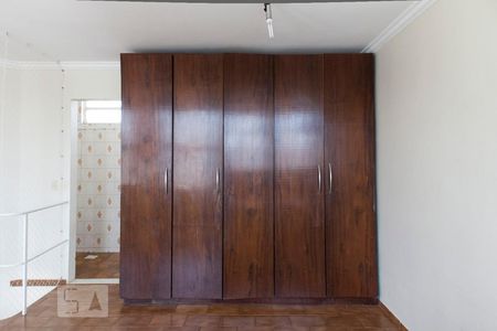 Quarto (Piso Superior) de apartamento para alugar com 1 quarto, 49m² em Setor Central, Goiânia