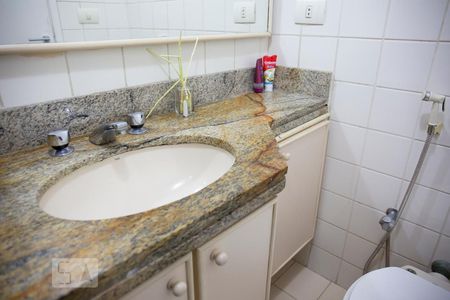 Apartamento para alugar com 70m², 2 quartos e 1 vagaBanheiro Social
