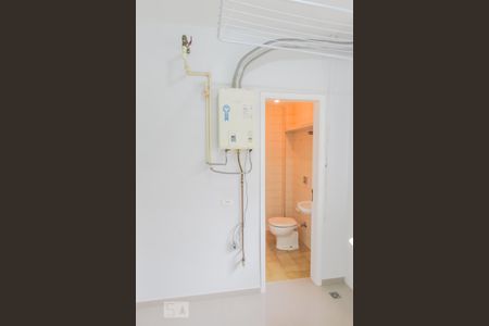 Apartamento à venda com 125m², 3 quartos e 2 vagas Apartamento à venda com 125m², 3 quartos e 2 vagasÁrea de serviço