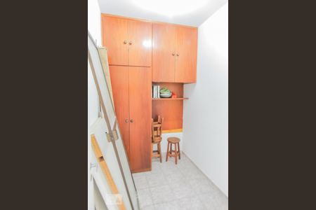 Apartamento à venda com 125m², 3 quartos e 2 vagas Apartamento à venda com 125m², 3 quartos e 2 vagasQuarto de serviço