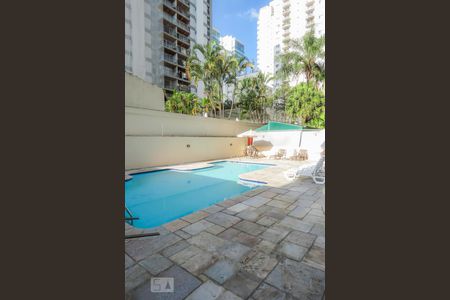 Apartamento à venda com 125m², 3 quartos e 2 vagas Apartamento à venda com 125m², 3 quartos e 2 vagasPiscina