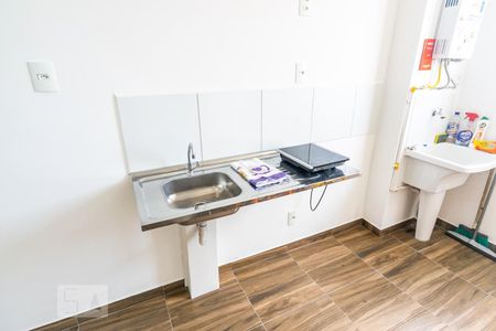 Cozinha de apartamento para alugar com 1 quarto, 33m² em Brás, São Paulo