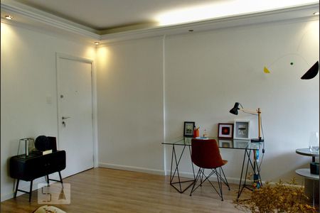 Sala de apartamento para alugar com 2 quartos, 80m² em Vila Olímpia, São Paulo