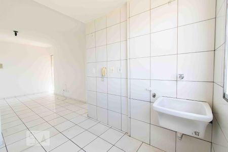 Apartamento à venda com 45m², 2 quartos e 1 vaga Apartamento à venda com 45m², 2 quartos e 1 vagaSala e Área de Serviço