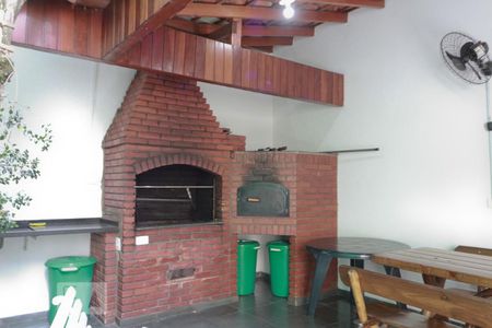 Apartamento para alugar com 65m², 3 quartos e 1 vagaÁrea comum - Churrasqueira