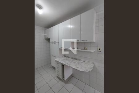 Apartamento à venda com 60m², 2 quartos e 1 vaga Apartamento à venda com 60m², 2 quartos e 1 vagaCozinha - Armários